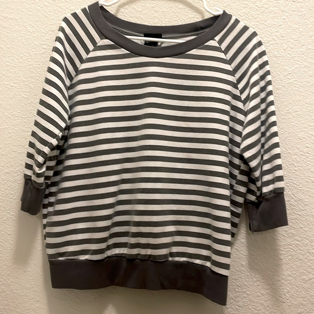 Half sleeve shirt